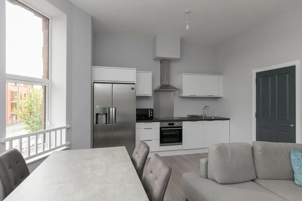 Holiday Rentals Ni-the Avenue Two
