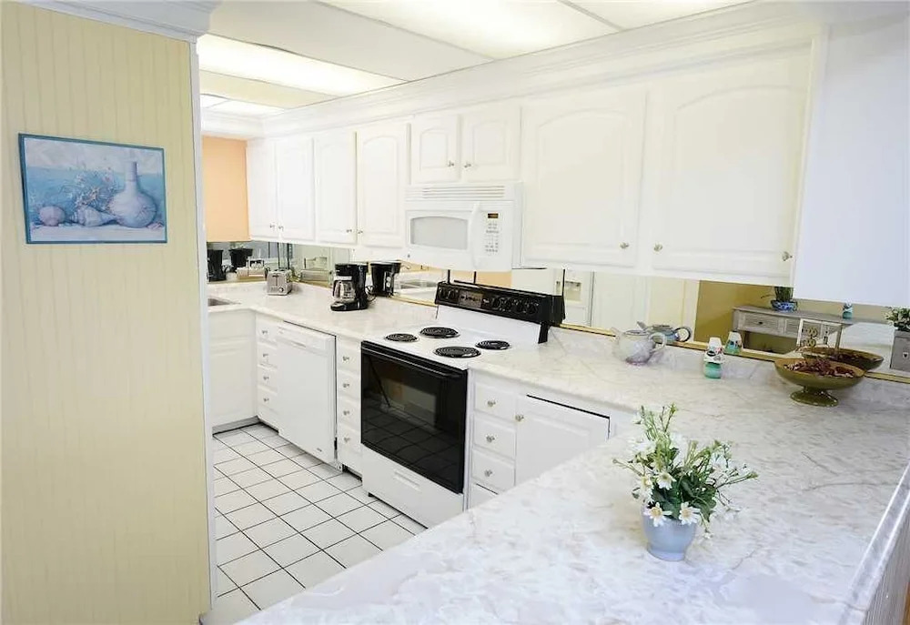 Regency Towers 1314 - Two Bedroom Condo