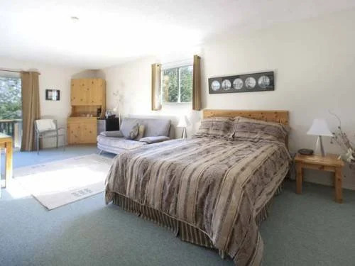 Ebb Tide Bed & Breakfast