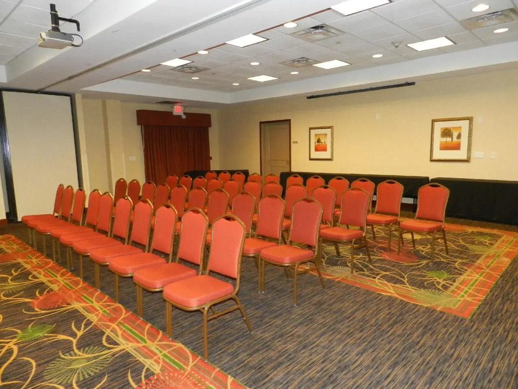 Country Inn & Suites by Radisson, Braselton, GA