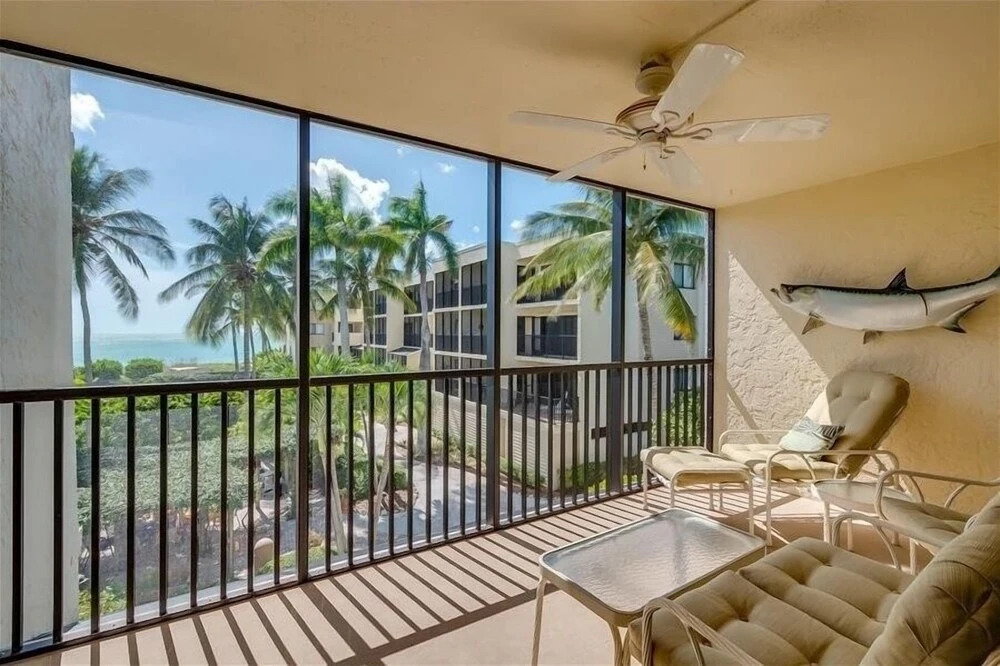 Sea Oats 236 2 Bedroom Home by RedAwning