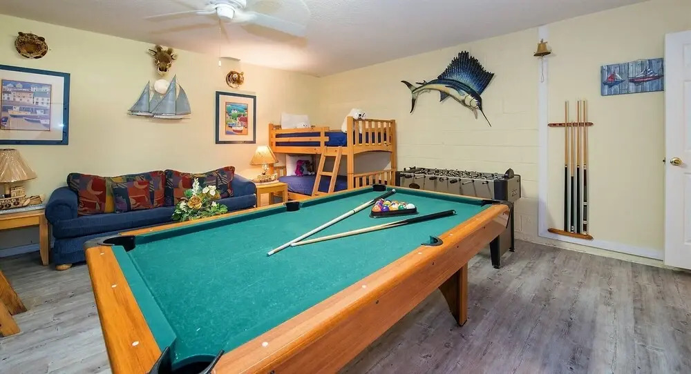 Hot Tub, Games Room!!, Private Pool