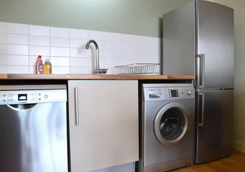 1 Bedroom Apartment With City Views