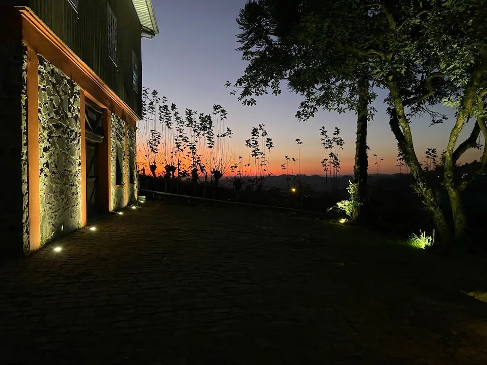 Casa de Pedra - Vinícola Mena Kaho