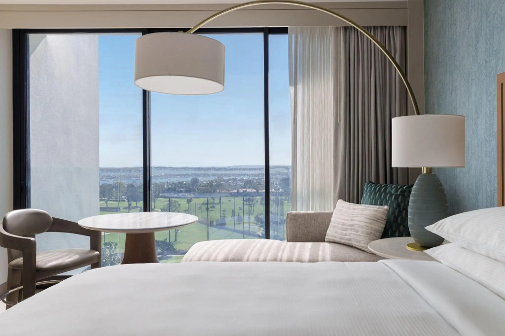 VEA Newport Beach, a Marriott Resort & Spa