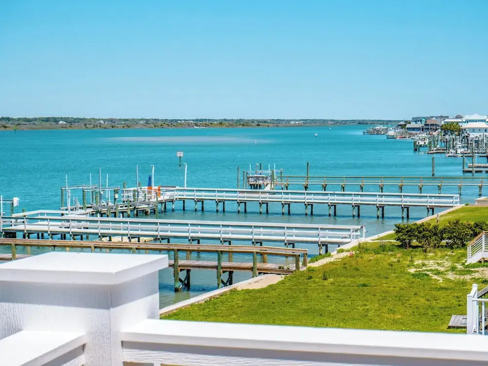Channel 6 by Topsail Realty