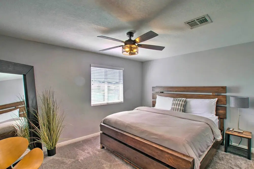 Charming Phoenix Home with Patio about 3 Miles to Dtwn