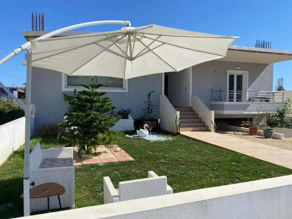 Maria's modern studio 5min from beach