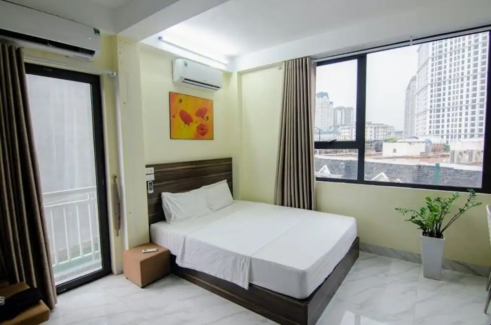 Heaven Hotel 1