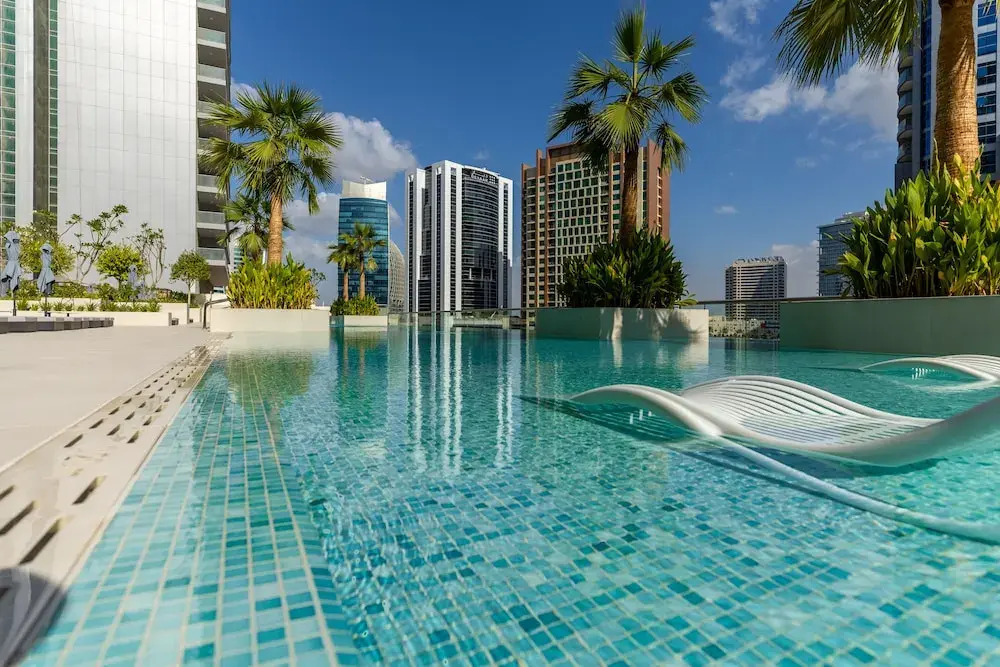Maison Privee - Classy Urban Retreat w/ Amazing Dubai Canal Views