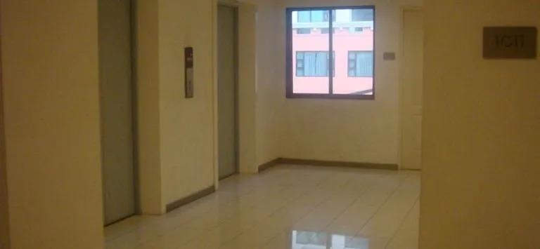 OYO 769 Poblacion Suites Polaris
