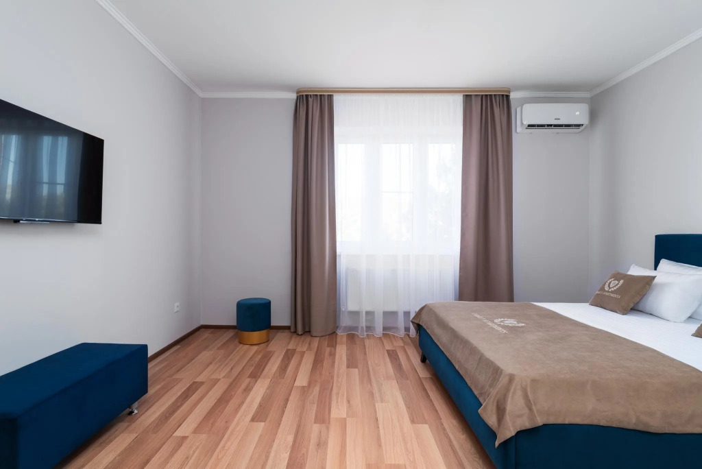 Family Apartments (Фэмили Апартментс) на улице Жлобы 145