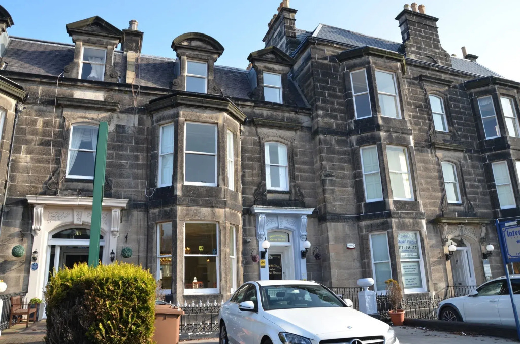 Edinburgh37