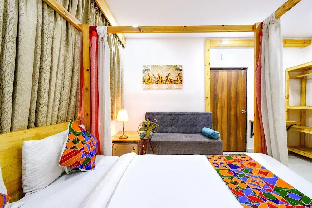 FabHotel DSR Suites - Nr Hitech City Railway Station