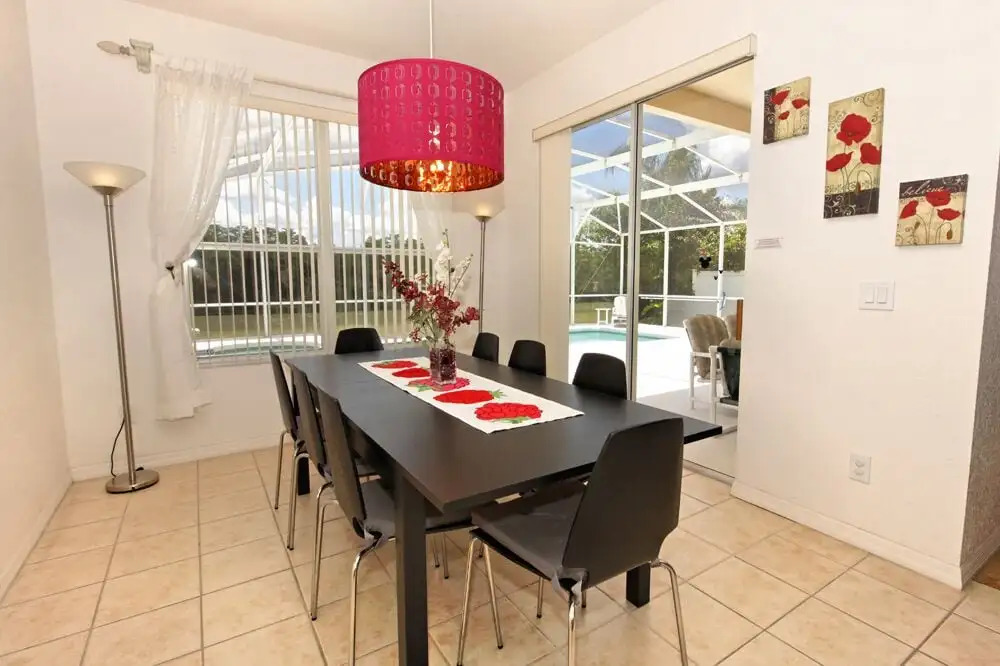 Private Pool/spa & Games Room Resort! 4 Bedroom Villa