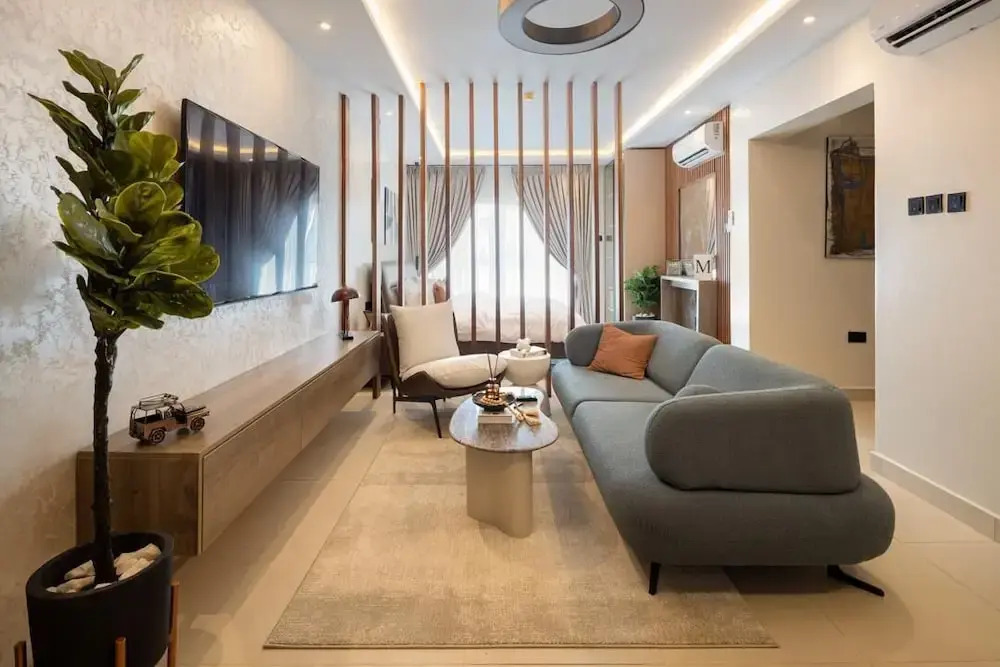 Belfast studio-Blue Waters Property.
