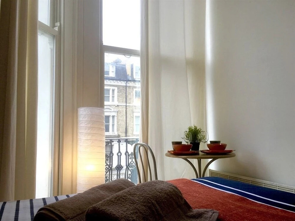 Holland Park Lifestyle Studios