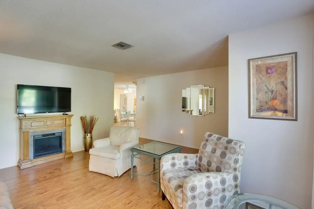 Bokeelia Retreat - Fishing Docks and Canals Nearby!