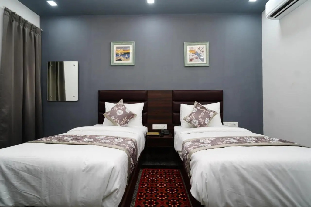 Posh Garden Inn Artemis Hospital Road Gurgaon