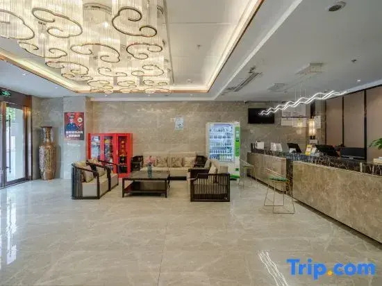 Yaran Hotel
