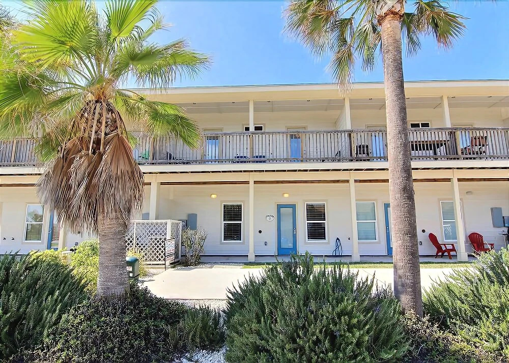 The 13th Wave Gsc13 4 Bedrooms 3 Bathrooms Condo