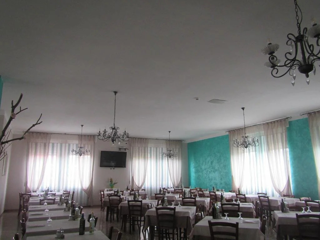 Hotel Ristorante Pizzeria Lo Scoglio