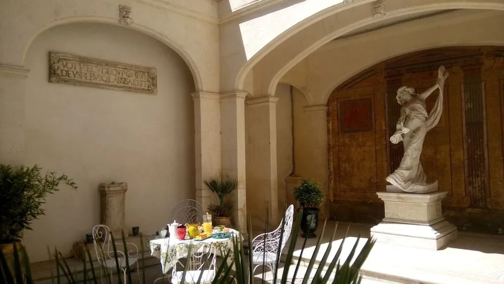 Palais de Luppé, Chambre dhôtes