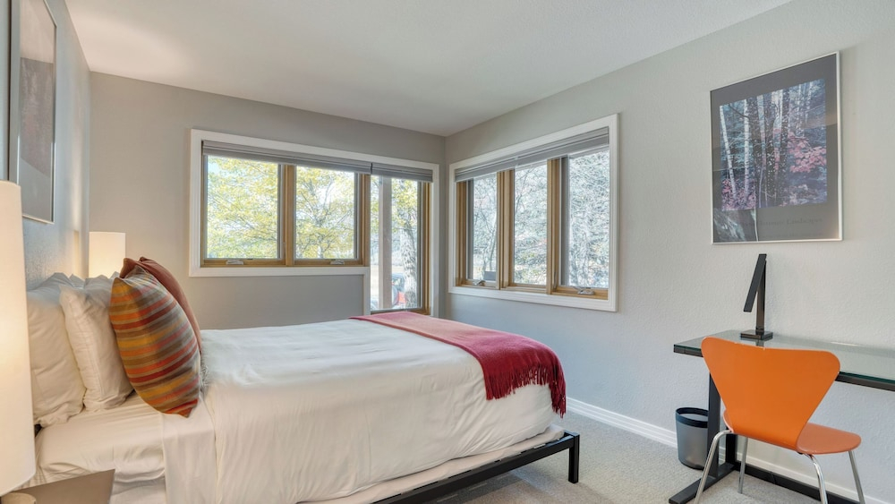 Lulu City 5B by Avantstay Across From Lift #7 10-minute Walk to Downtown