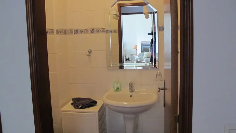 Apartment Praia Lota, w Pool, Wifi, sea View, Close to Beach, dog Friendly