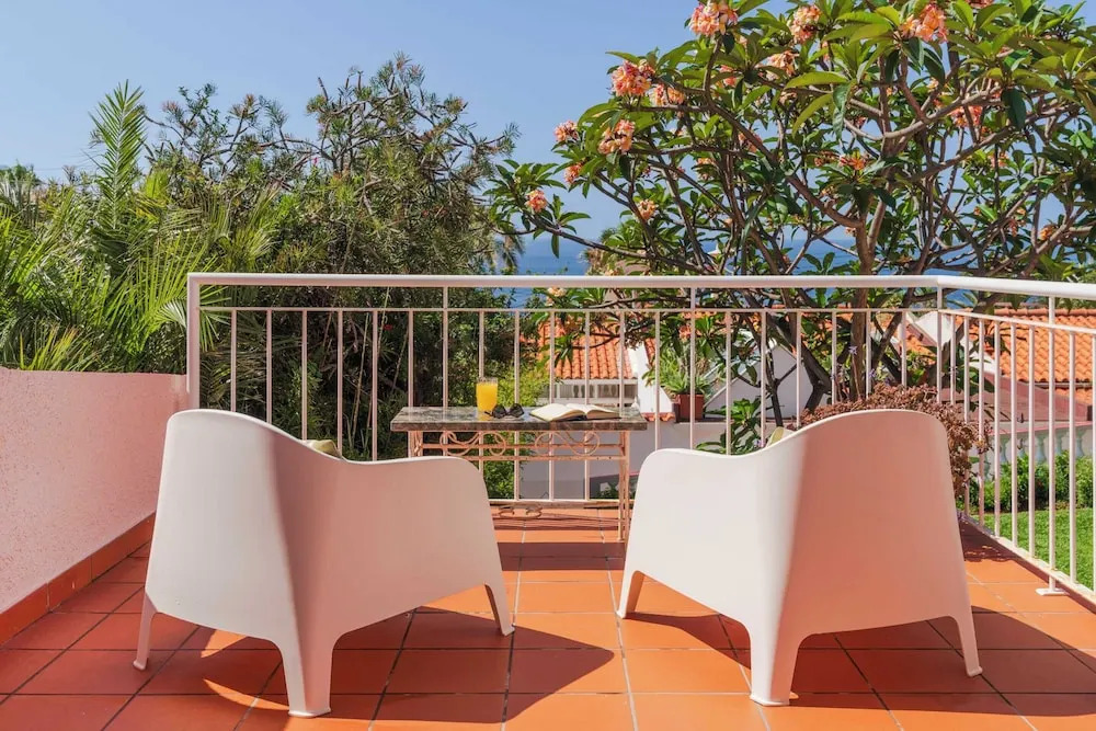 Apartment With Garden - Casa Frangipani