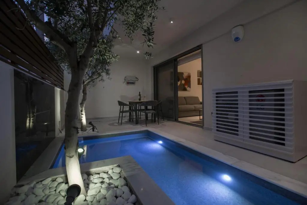 Acropolis Residence by A&A Residences