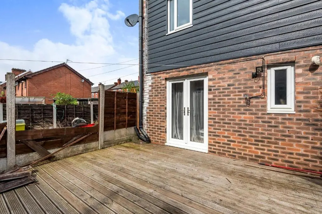 Entire Home - Cosy 3 Bedroom House Close to Levenshulme Station 13 Mins to Manchester City Centre