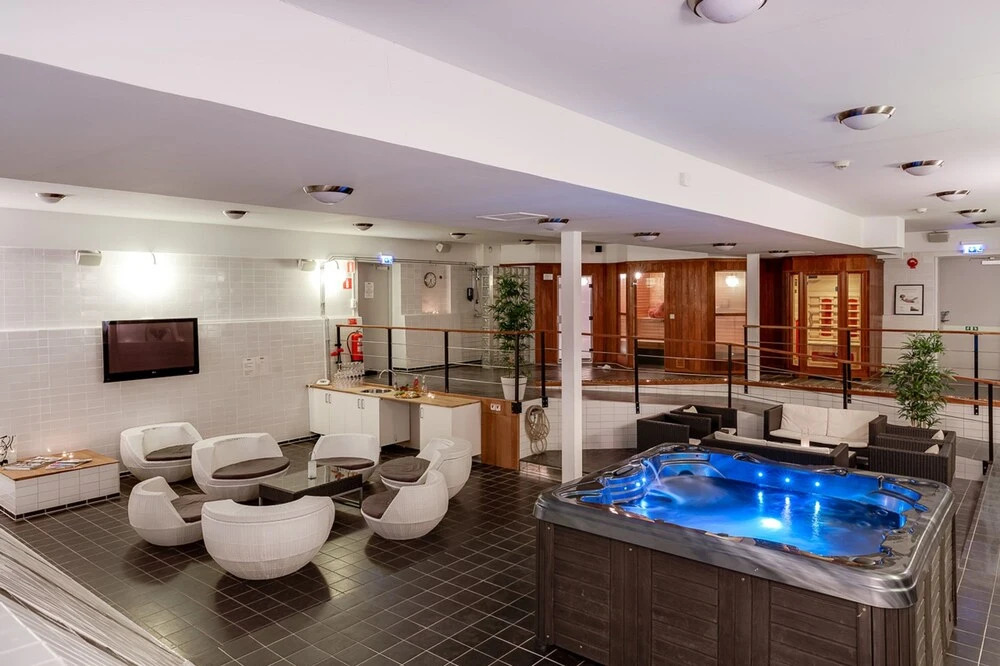 First Hotel Ett