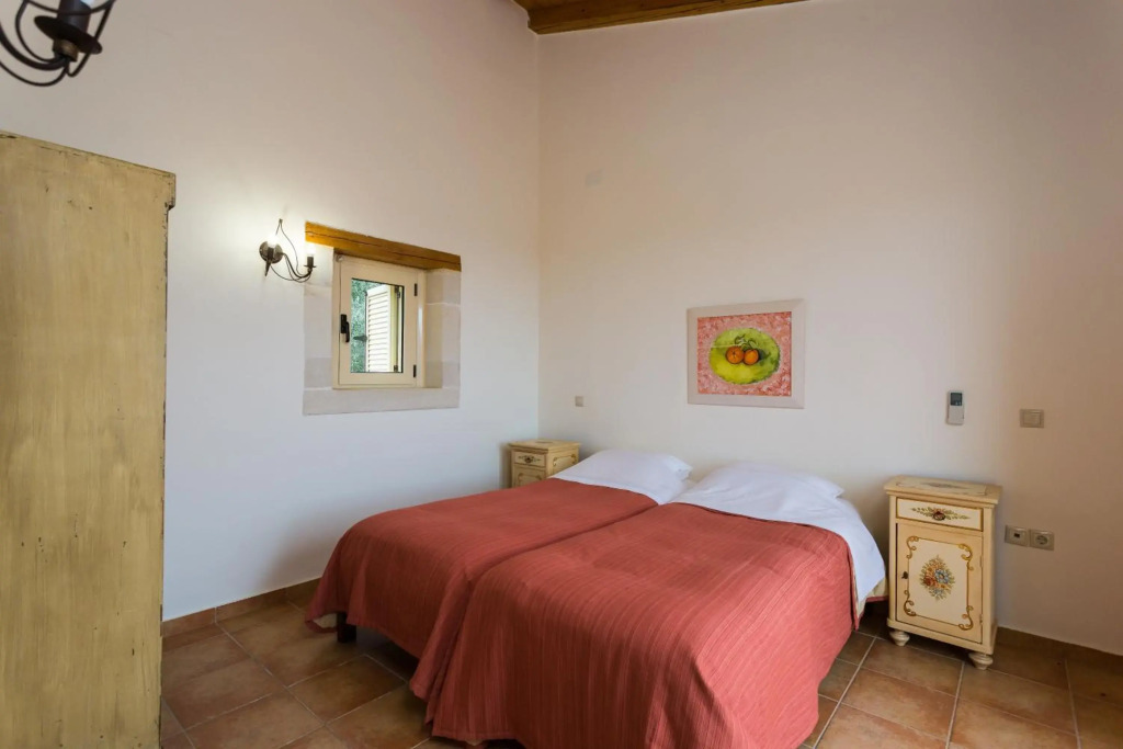 Maroulas Villa Estate