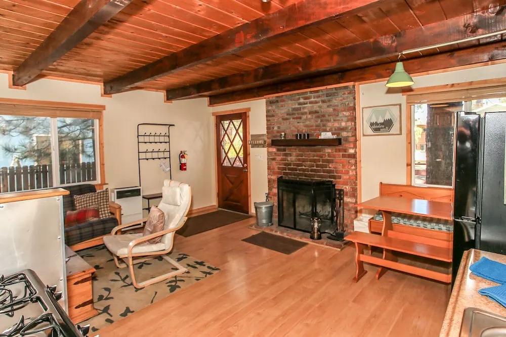 Cottage In The Pines
