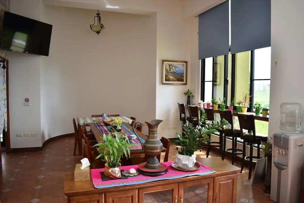 Longman Villa