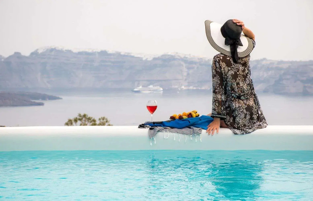 CAPE 9 Villas & Suites