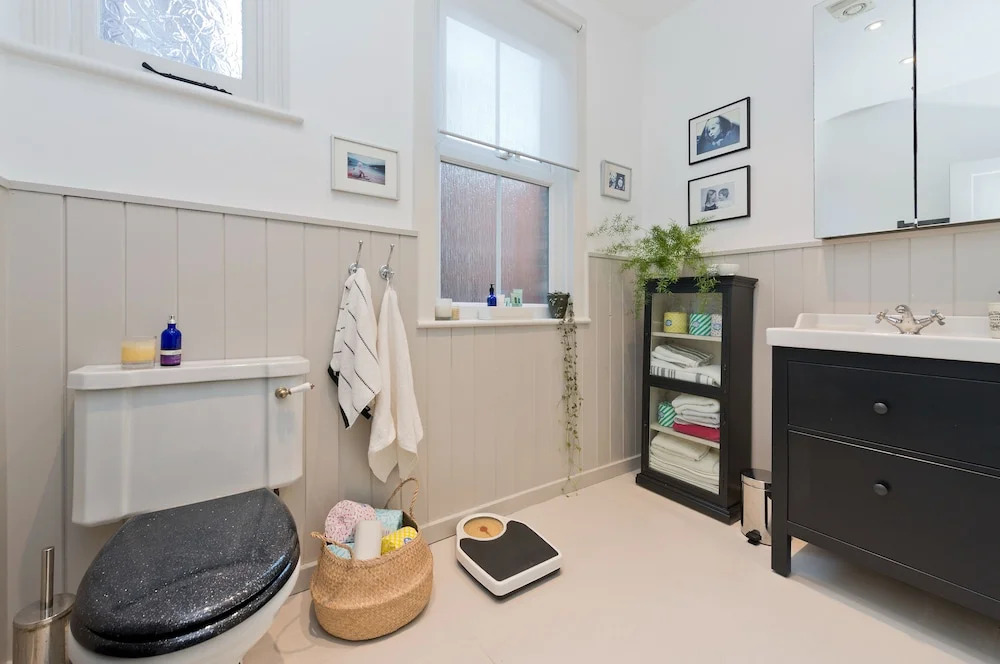 Interior Designed House With Garden in North West London by Underthedoormat