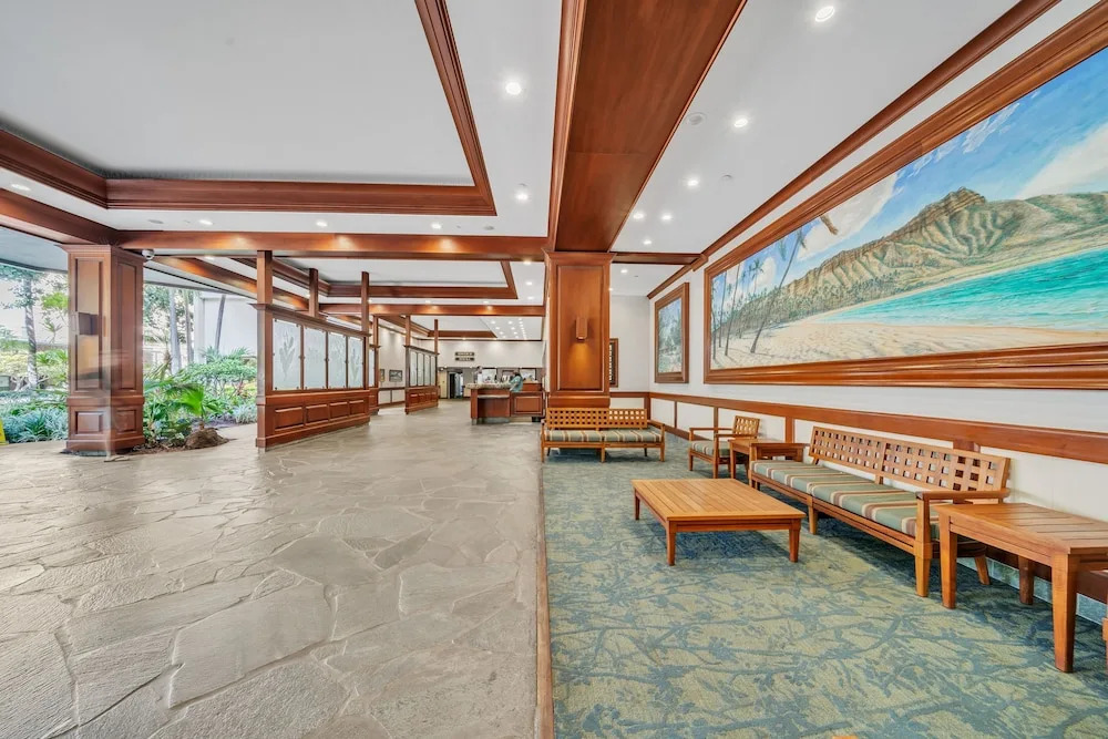 Waikiki Banyan Condo With Panoramic 37th Floor Ocean Views