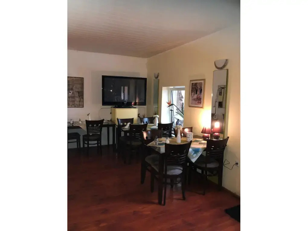 City Hotel-Garni
