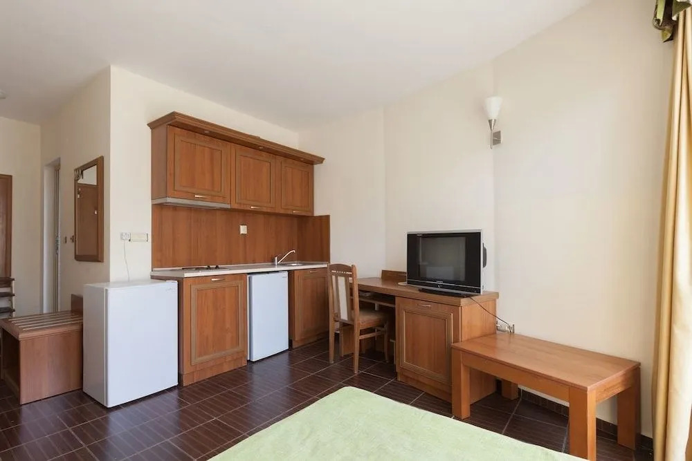 One Bedroom Apartment with Large Balcony