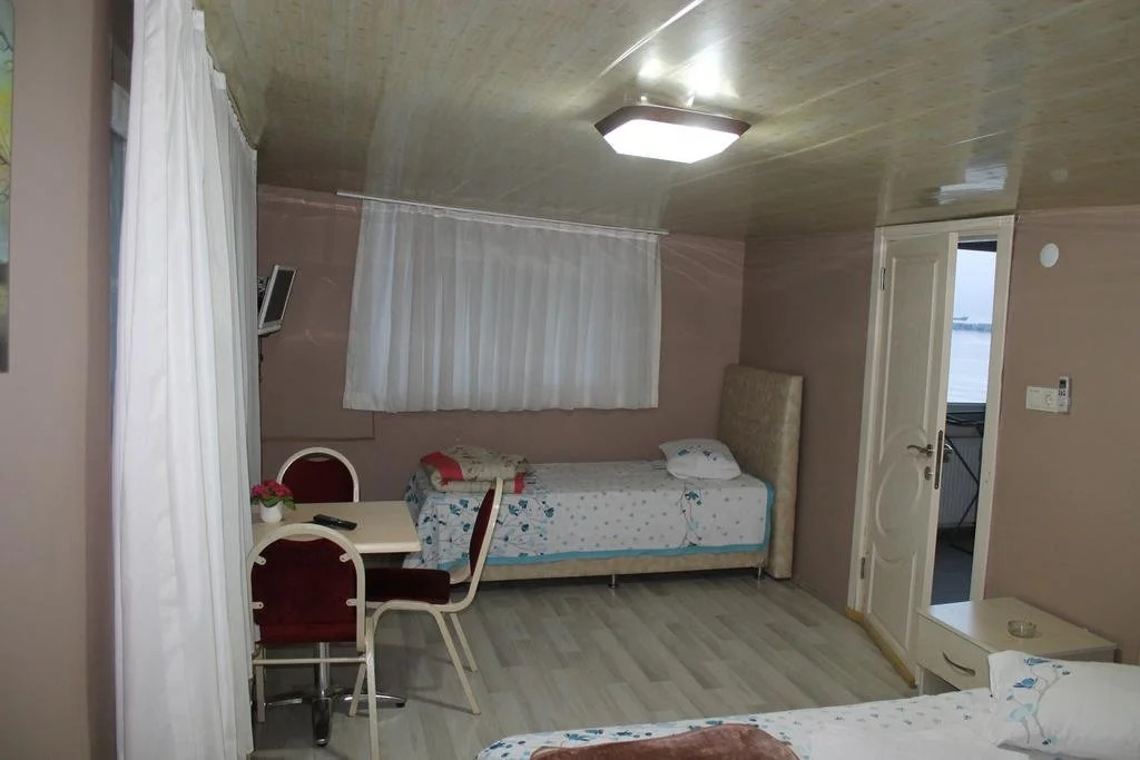 Kirmizi Yali Motel