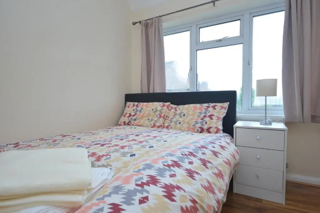 London Deluxe Four Bedroom House