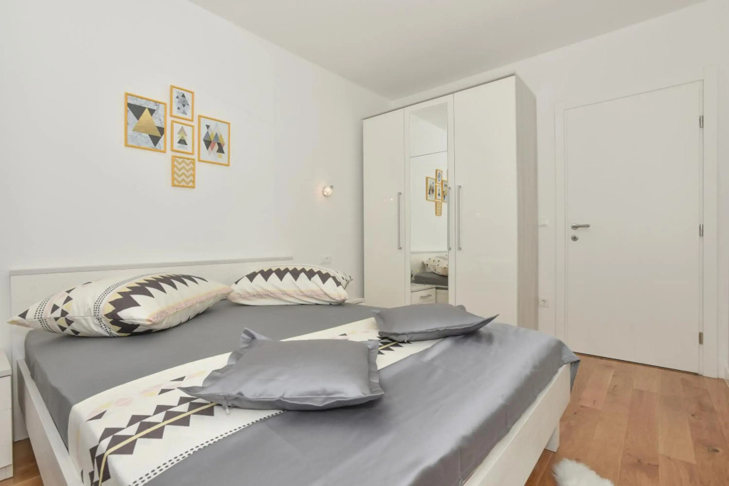 Apartment Đaninovica I