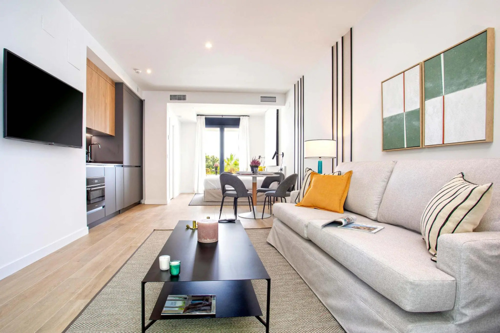 Amazing Studio With Large Terrace Pool and Parking Arruzafa II
