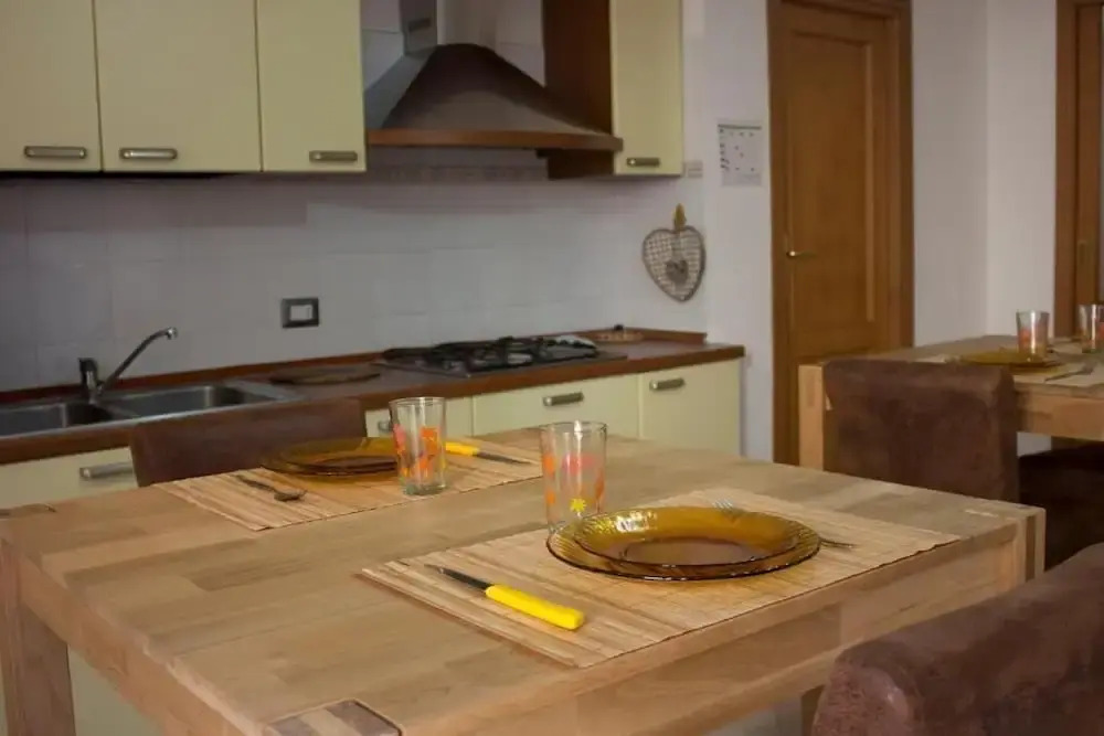 Shardan Guest House