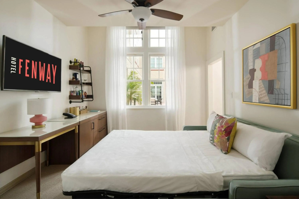 Fenway Hotel, Autograph Collection