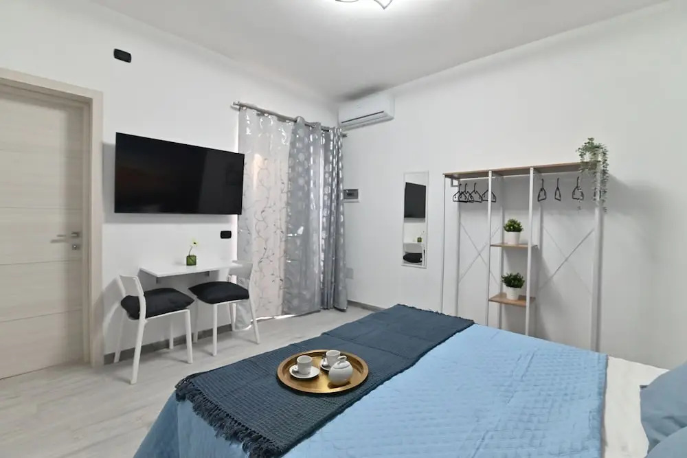IzzHome Cozy Room
