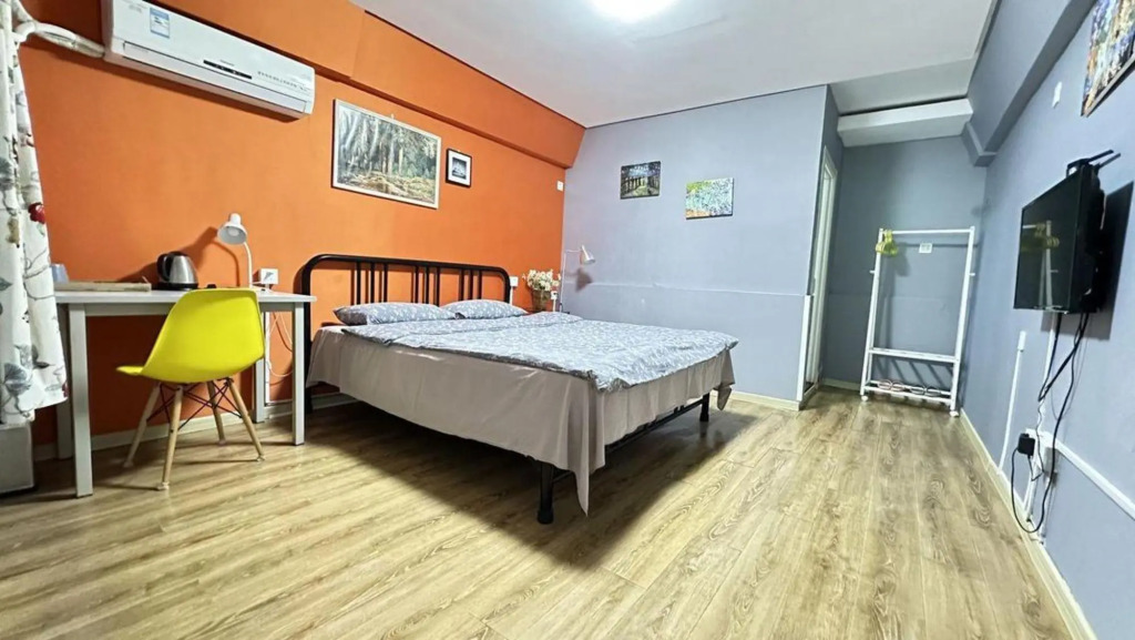 Occasion Inn (Qingdao Zhanqiao Zhongshan Road Subway Station)