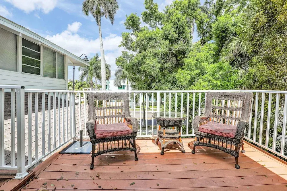 Hibiscus House Bed Breakfast Seashell Room
